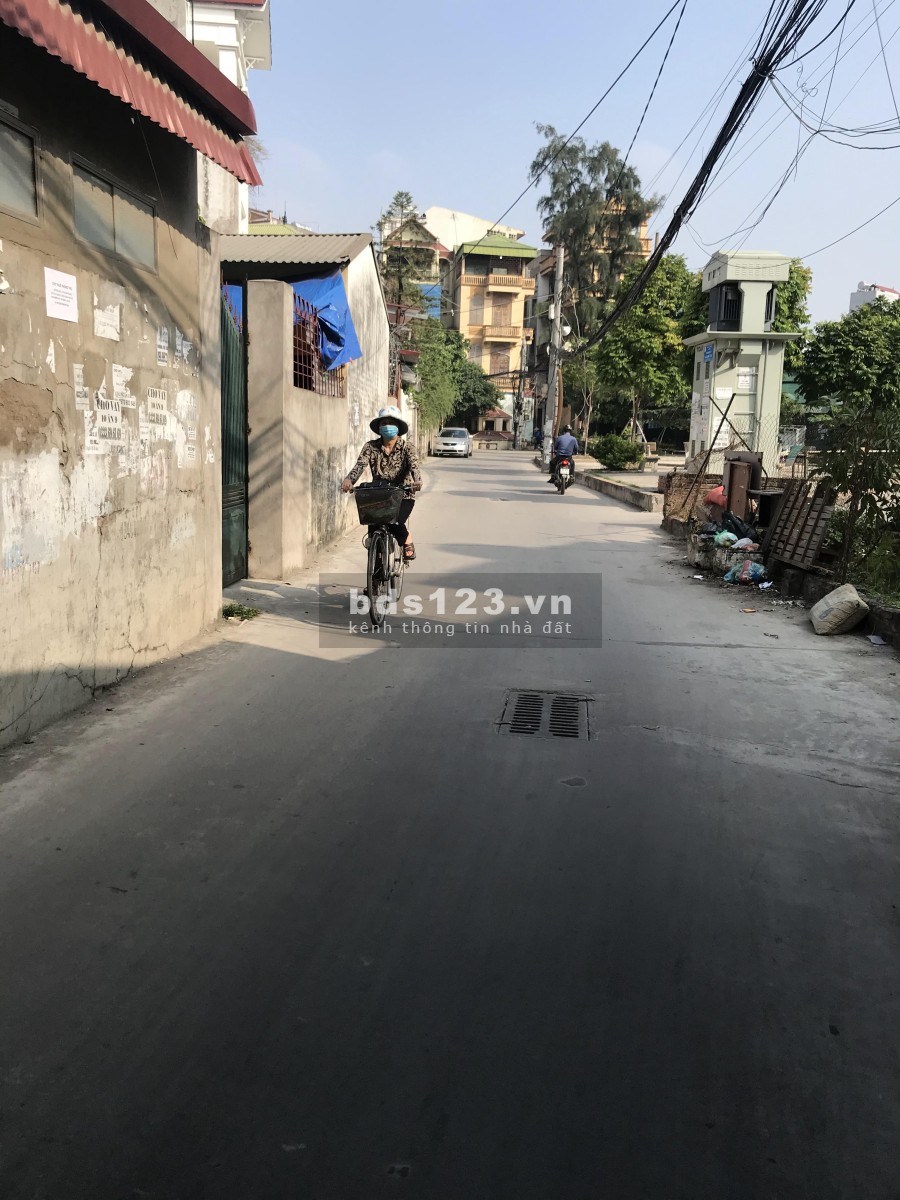 Cần bán đất tại Vạn Phúc, lô góc diện tích 31m2 mặt tiền 4,5m ô tô đỗ cửa giá 2,65 tỷ