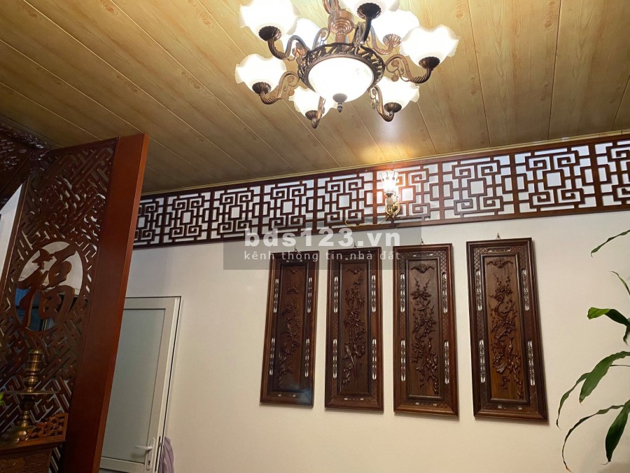 Bán nhà Đường Láng,nội thất tiền tỷ,đủ công năng,gần trường chợ giá nhỉnh 5 tỷ.