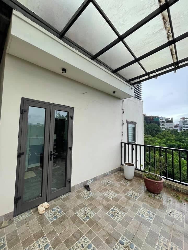 Bán nhà siêu phẩm hồ Ba Mẫu, ở đẳng cấp dt42m,2 gia chỉ 16 tỷ, liên hệ 0904122345