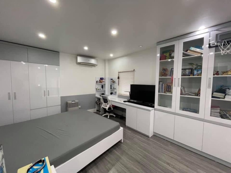 Bán nhà siêu phẩm hồ Ba Mẫu, ở đẳng cấp dt42m,2 gia chỉ 16 tỷ, liên hệ 0904122345