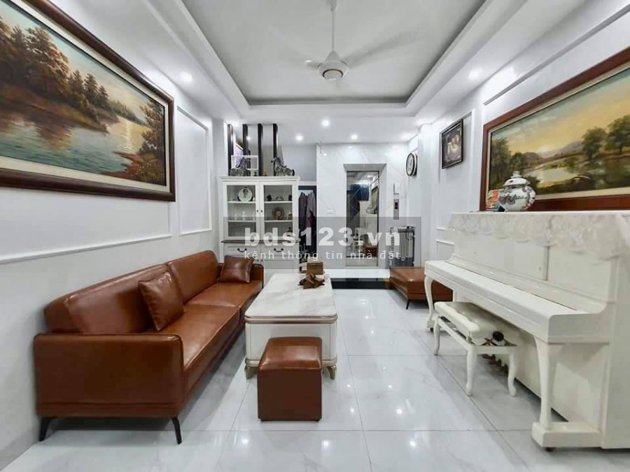 Bán nhà trung tâm Đống Đa gần ô tô 6 tầng thang máy, diện tích 35m2, giá chỉ hơn 5 tỷ