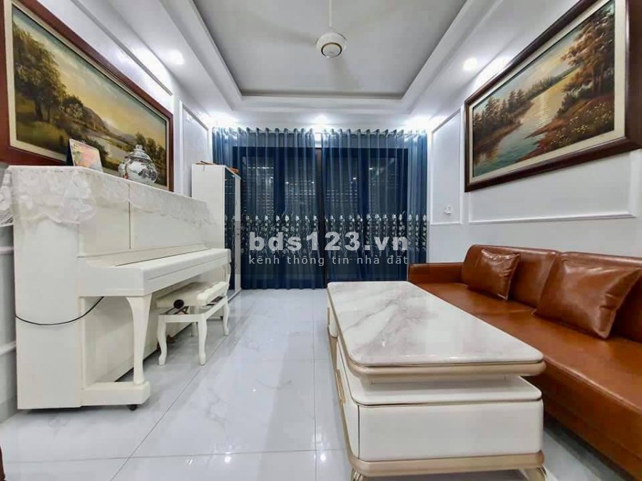 Bán nhà trung tâm Đống Đa gần ô tô 6 tầng thang máy, diện tích 35m2, giá chỉ hơn 5 tỷ