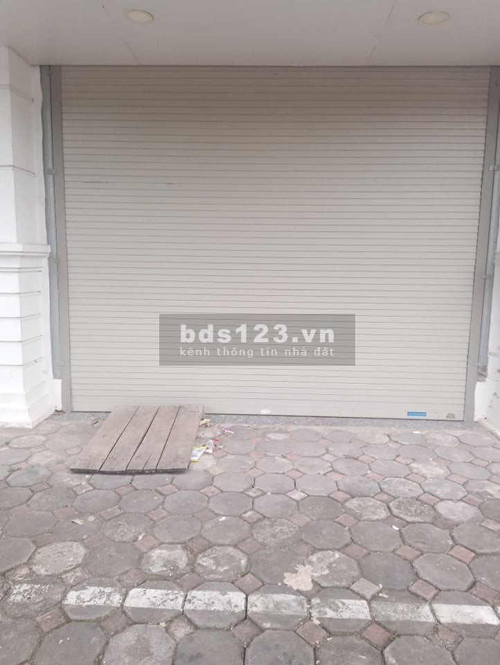 Bán gấp nhà mặt phố Ngọc Hồi Thanh Trì kinh doanh dt 70m2, mt rộng, giá chỉ hơn 6 tỷ