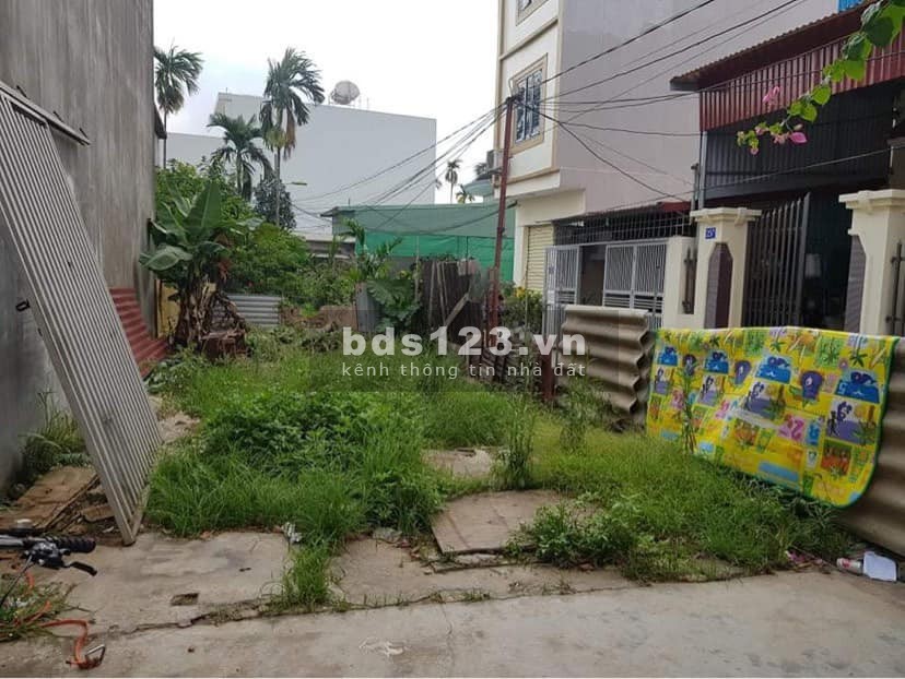 Bán gấp lô đất ngõ 172 Cát Linh, 2 mặt thoáng giá chỉ 860 triệu liên hệ 0788368369, giá tốt
