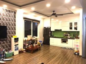 Bán Nhà Nguyễn Khang, Cầu Giấy 46m 5 tầng mt 6m Lô Góc, Kinh Doanh, Ở Luôn Giá 6,5 tỷ.