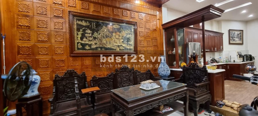 View Hồ, Bán nhà đẹp Bồ Đề, Quận Long Biên, diện tích 59m2, đúc kiên cố 5 tầng, giá 5.8 tỷ