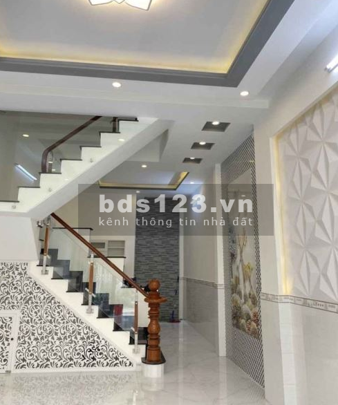 Bán gấp nhà gần đường Lê Văn Quới diện tích sử dụng 4x10m giá chỉ 2,65 tỷ sổ hồng riêng