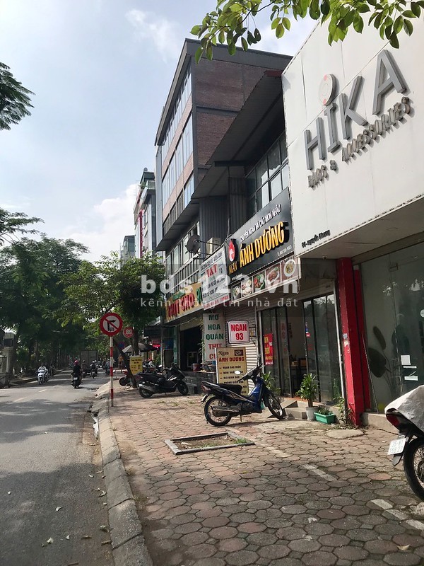 Bán nhà, mặt phố Nguyễn Khang mặt tiền cực đẹp, giá chỉ 16 tỷ, vỉa hè rộng, tiện kinh doanh