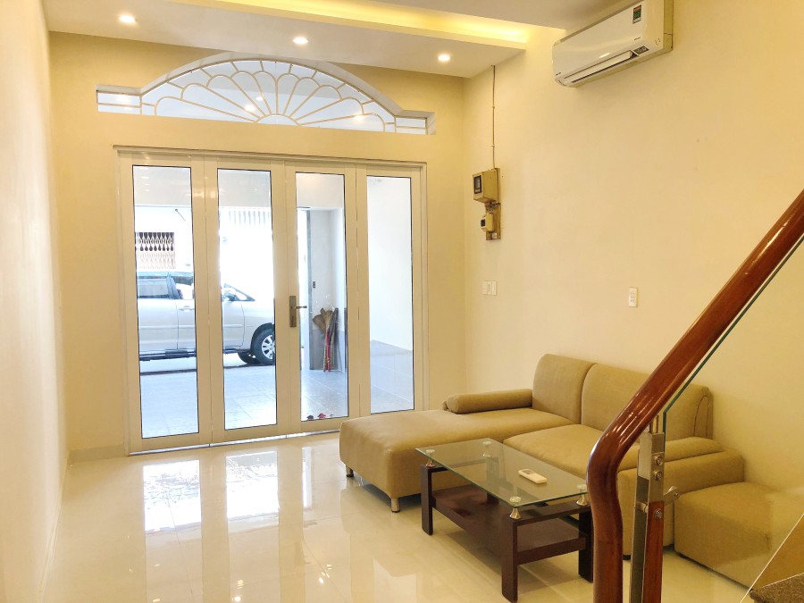 Nhà mới, đẹp, xây kiên cố 62m2 mặt tiền chính đường Lương Ngọc Quyến P13 Q8
