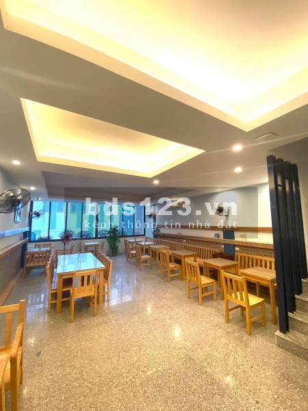 Cần bán siêu phẩm nhà đẹp Lạc Long Quân dt 114m2 4 tầng, mặt tiền 6m, kinh doanh, thang máy.