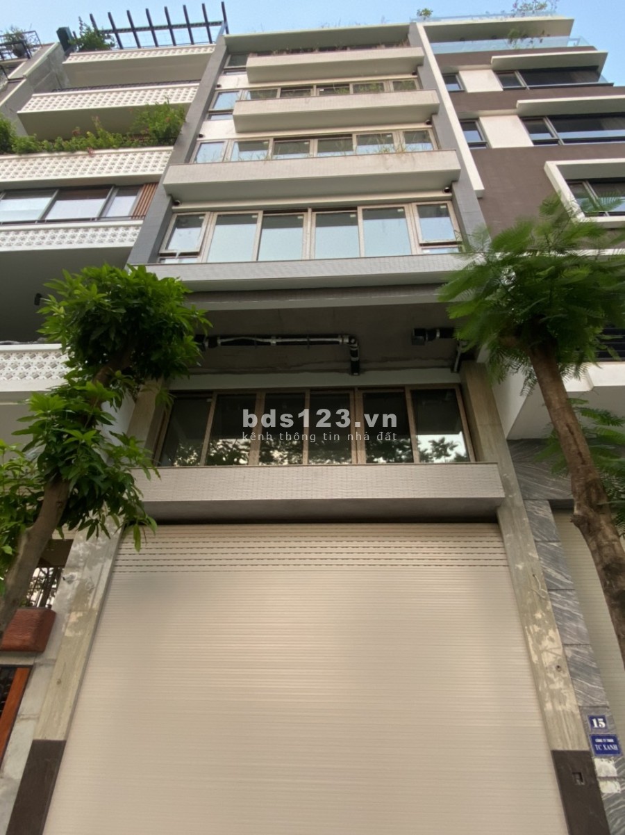 Cần bán siêu phẩm nhà đẹp Lạc Long Quân dt 114m2 4 tầng, mặt tiền 6m, kinh doanh, thang máy.