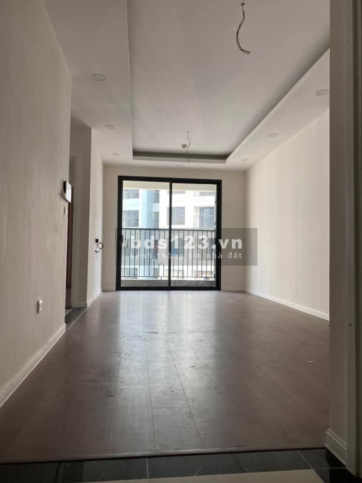 Chính chủ cho thuê gấp căn 3pn 86m2 Sky A hướng ĐB, view sông hồng, miễn phí môi giới