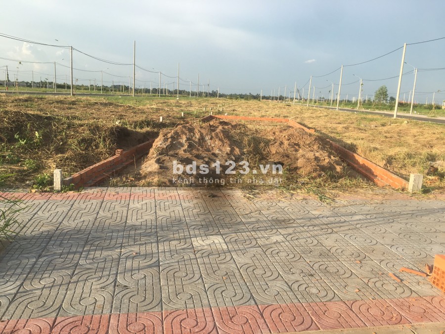 Bán nhanh nền đẹp Vạn Phat Sông Hậu do ảnh hưởng dịch bệnh liên hệ 0985760159