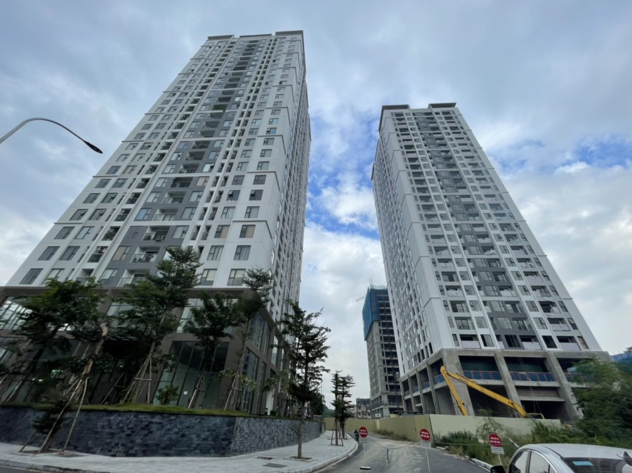 Cần bán gấp căn góc 3 PN 92m2 hướng Đông Nam dự án Rose Town căn đẹp giá tốt có thương lượng