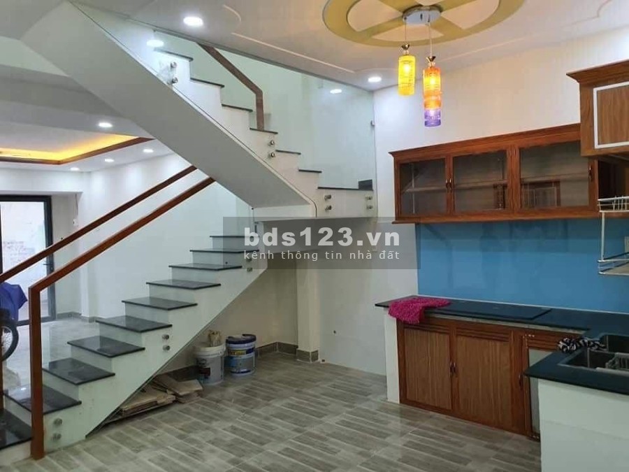 Bán nhà hẻm đường Trần Thủ Độ, Tân Phú, giá rẻ, diện 28m2, 2 lầu, 2PN, 2WC, lh 0789650306