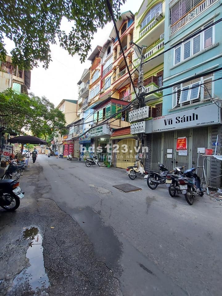 Bán nhà nguyên căn ô tô đỗ Kiến Hưng, Quận Hà Đông, giá chỉ 2.85 tỷ dtsd 45m2, lh: 0977690119