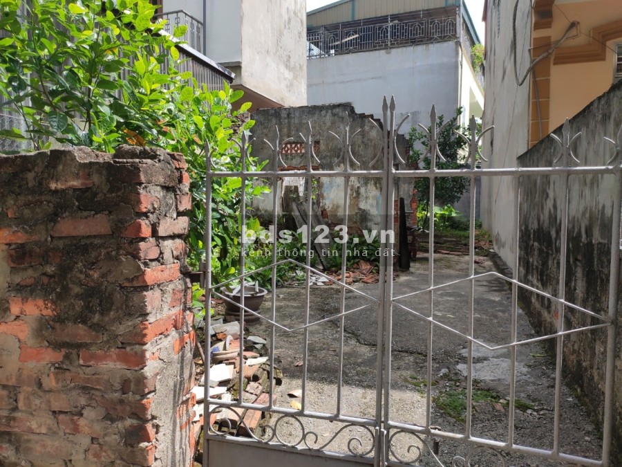 Đất vàng 100m2, mt 5m 15m ra quốc lộ ngõ nông đầu tư đỉnh, Vũ Xuân Thiều Long Biển, giá 2.65 tỷ