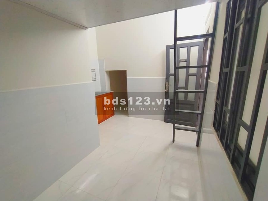 Phòng có gác, mới xây gần chợ Hạnh Thông Tây có hỗ trợ dịch giờ giấc tự do, không chung chủ