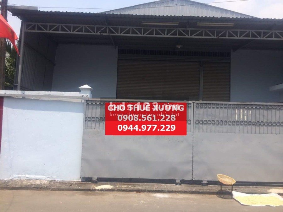 Cho thuê gấp 3 nhà xưởng nằm Lê Văn Khương, Quận 12. dt: 400m2 + 600m2 + 1200m2 có điện 3fa