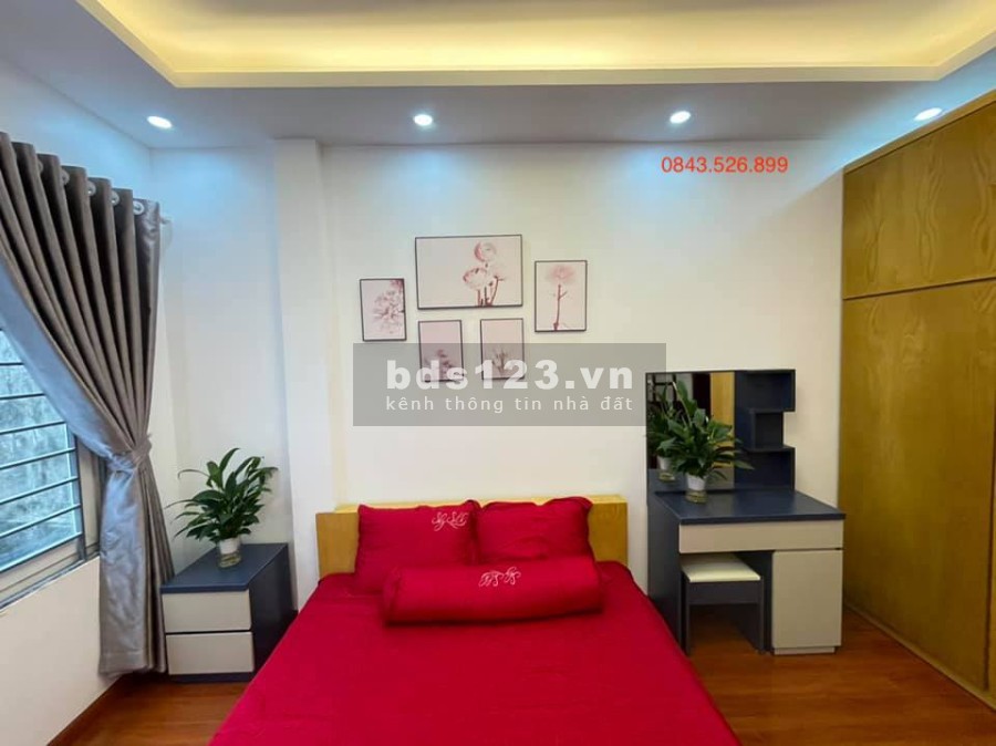 Bán nhà phố Giáp Nhị, gần ô tô, có sân rộng, diện tích sủ dụng 33m2 nhỉnh 2 tỷ sổ sẵn