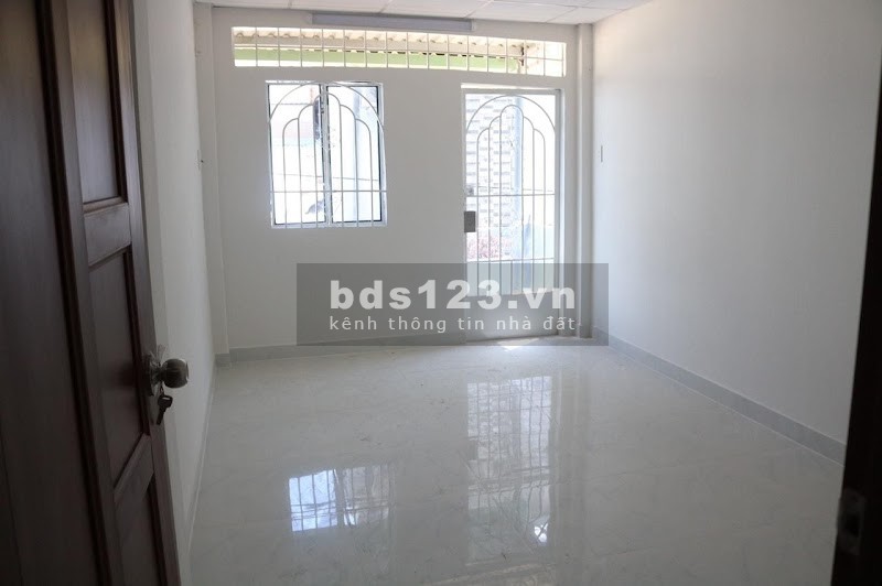 Bán nhà DTSD 74m2, 2 Tầng đường Nguyễn Sơn quận Tân Phú giá chỉ nhỉnh 3 tỷ.