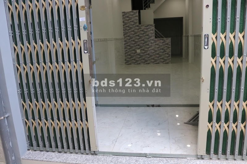 Bán nhà DTSD 74m2, 2 Tầng đường Nguyễn Sơn quận Tân Phú giá chỉ nhỉnh 3 tỷ.