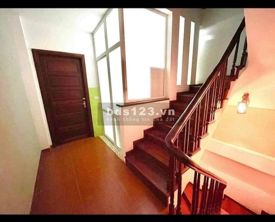 Cần bán Nhà chính chủ tại Tô Vĩnh Diện oto , phân lô 60.3m3, MT 6.2m, giá bán 7.8 tỷ. LH 0377987656