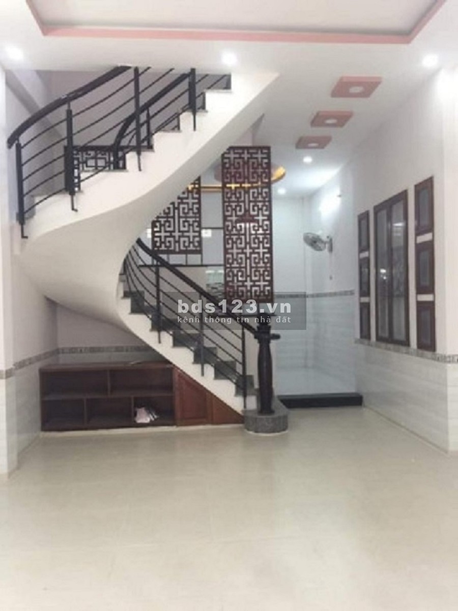 Bán Nhà HXH Gò Vấp, 65M2, 4 Tầng, 4 PN, Giá Rẻ.