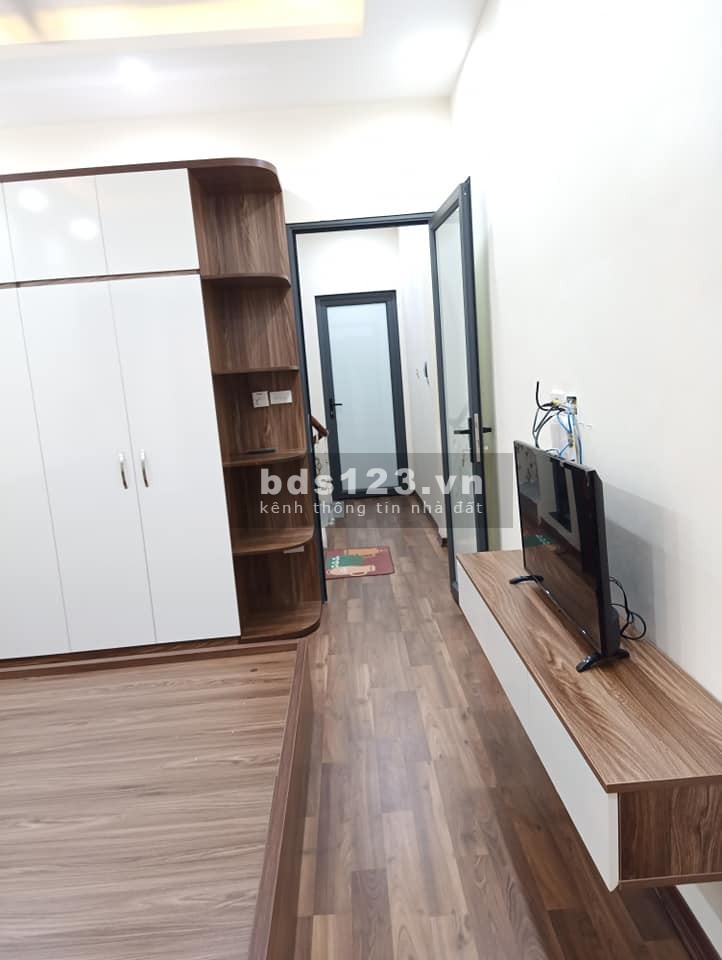 Phố Đỗ Nhuận chợ đầu mối Xuân Đỉnh, bán gấp nhà 38m2 mt 4m, về ở ngay giá chỉ 3,35 tỷ