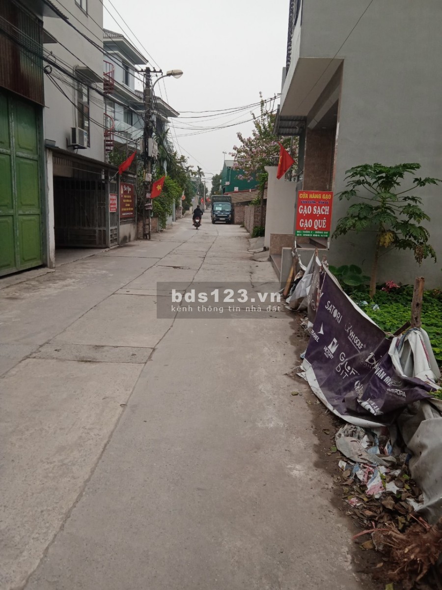 Bán đất mặt đường diện tích 306m2 giá 42tr đường rộng 6m Đông Dư, Gia Lâm, Hà Nội.