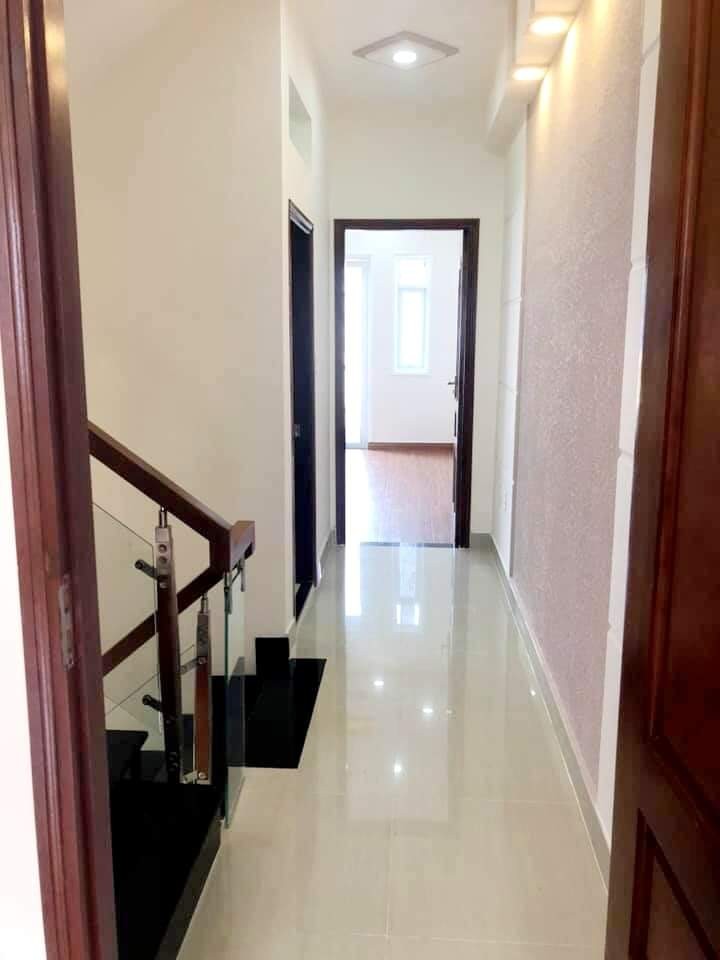 Bán nhà phân lô ô tô phố Kim Ngưu Quận Hai Bà Trưng, diện tích 55m2, 5 tầng, giá 5.9 tỷ.