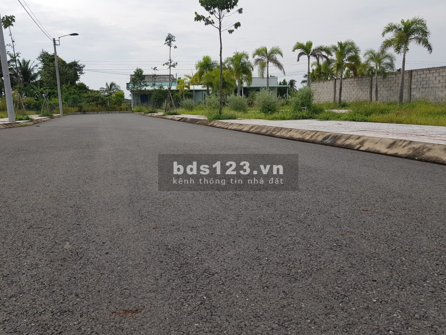 Bán đất phường 4, thành phố Tân An, sổ hồng riêng giá bán 750 triệu lh 0944057571