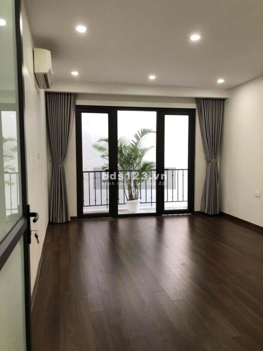 Bán Nhà Quận Hai Bà Trưng diện tích 35m2, 4 Tầng mt 4M, 5m ô tô tránh giá nhỉnh 3 tỷ