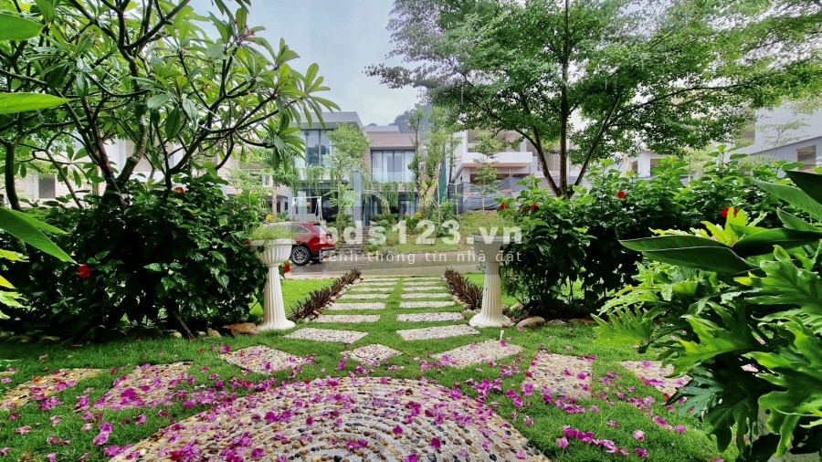 Bán căn biệt thự VENUS 250m2, khu nghỉ dưỡng cao cấp Thung Lũng Thanh Xuân xã lh 0988758886