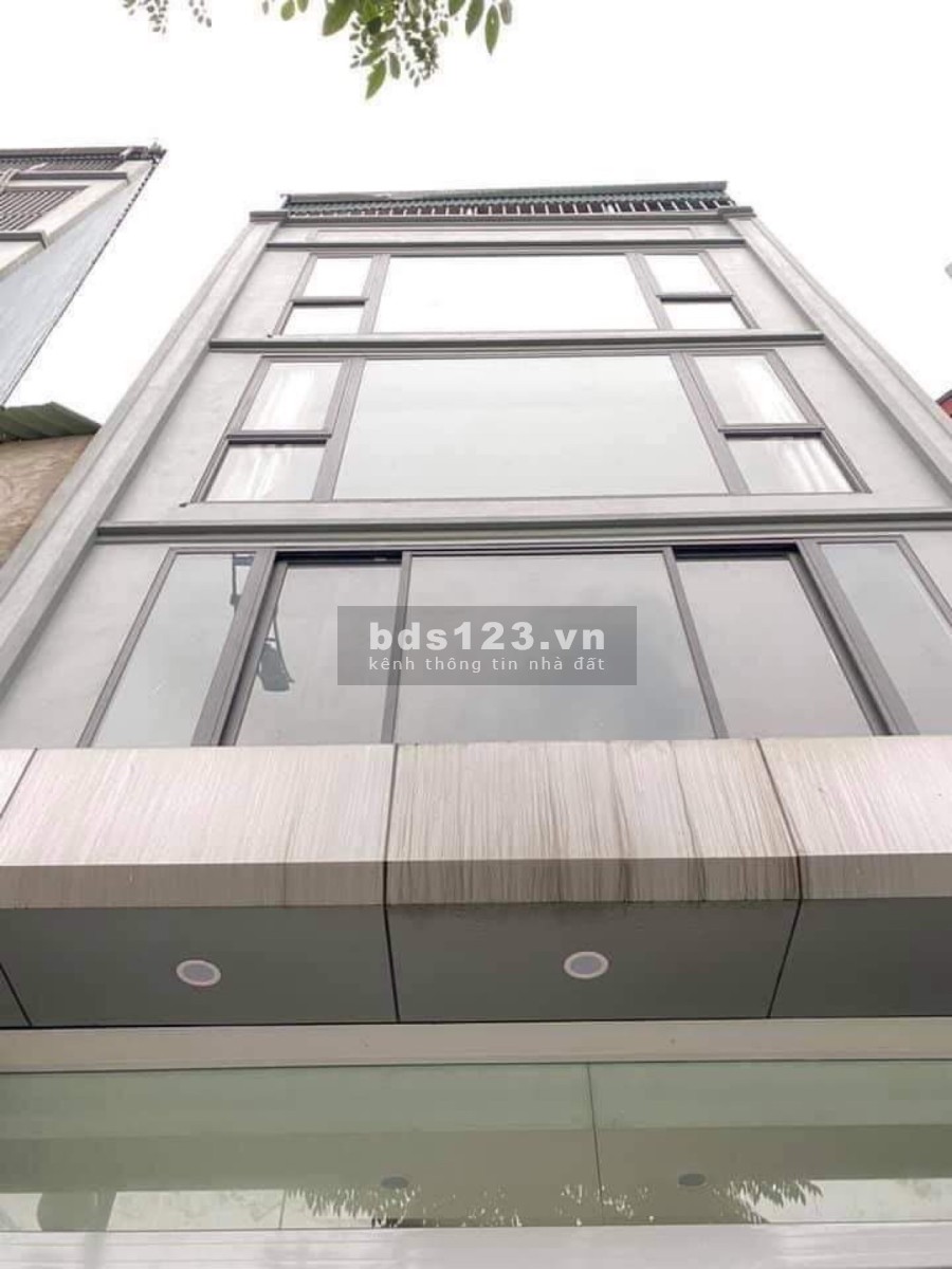 MẶT PHỐ LỚN PHẠM VĂN ĐỒNG, 2 THOÁNG, MẶT TIỀN 6M- KINH DOANH VÔ ĐỊCH - VỈA HÈ 10M. CHỈ 9 TỶ HƠN