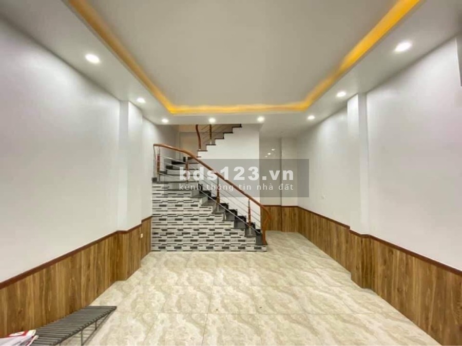 MẶT PHỐ LỚN PHẠM VĂN ĐỒNG, 2 THOÁNG, MẶT TIỀN 6M- KINH DOANH VÔ ĐỊCH - VỈA HÈ 10M. CHỈ 9 TỶ HƠN