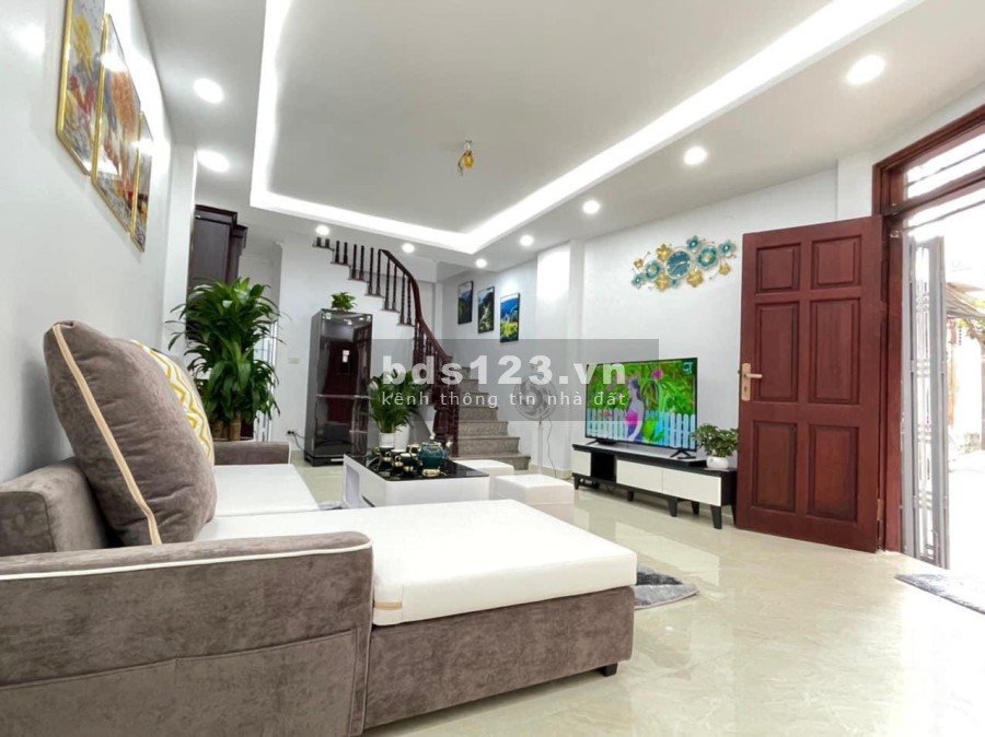 CHÍNH CHỦ BÁN NHÀ ĐẠI MỖ,NGÕ THÔNG, Ô TÔ TRÁNH,43m,4 TẦNG ,3.85 tỷ: 0978996965.