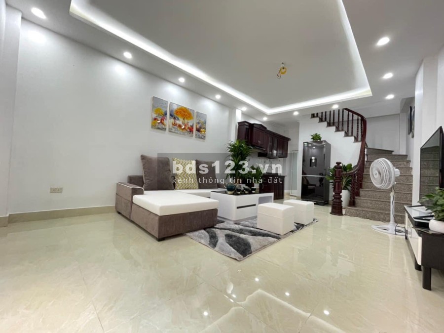 CHÍNH CHỦ BÁN NHÀ ĐẠI MỖ,NGÕ THÔNG, Ô TÔ TRÁNH,43m,4 TẦNG ,3.85 tỷ: 0978996965.
