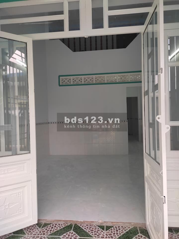 Chủ ngộp đang bán gấp nhà 1T1L 62m2 HXH ngay MT Tô Ký, giá 830tr , SHR
