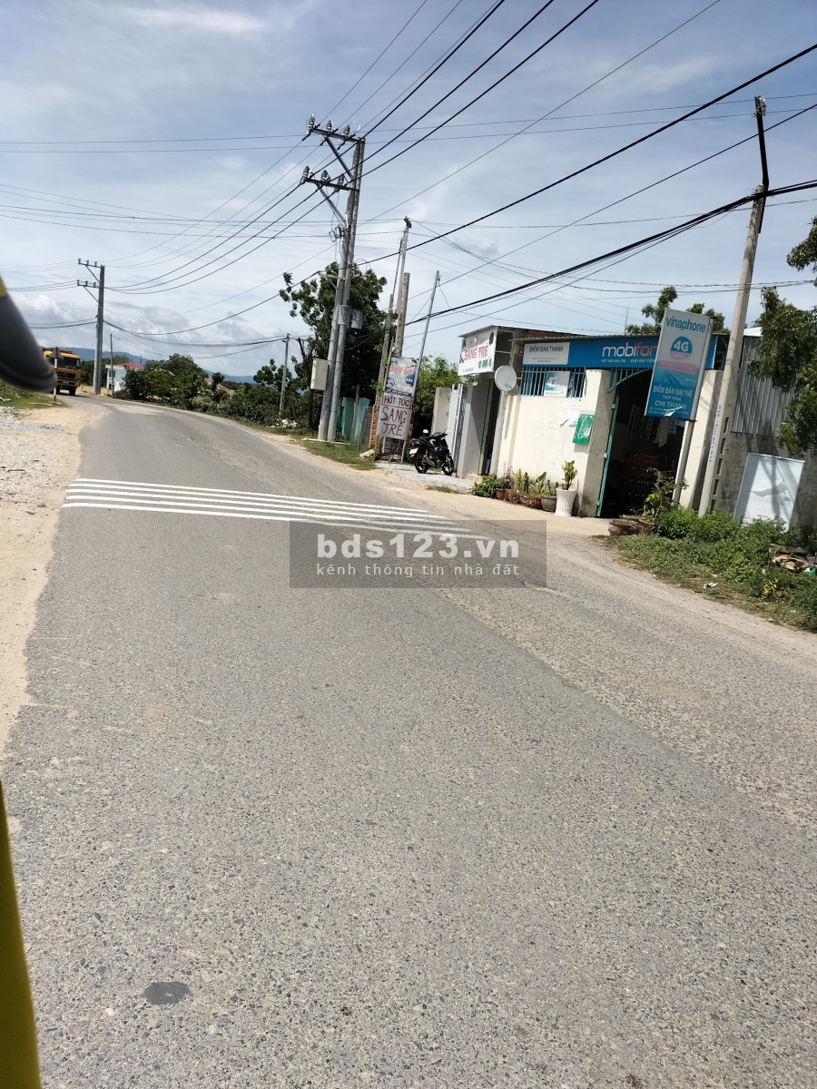 Bán gấp đất thành Phố 250m2 có thổ cư giá 680 triệu