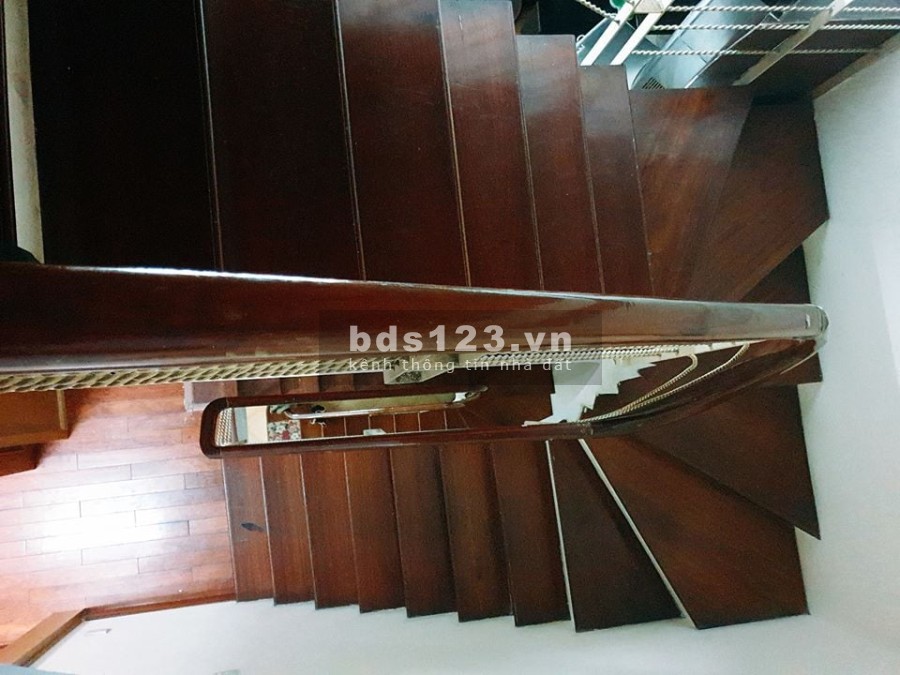 Bán nhà Phú Đô; Lô góc yên tĩnh; Ba bước ra đường Ô tô; Tặng full nội thất; 32m2; 3,3 tỷ