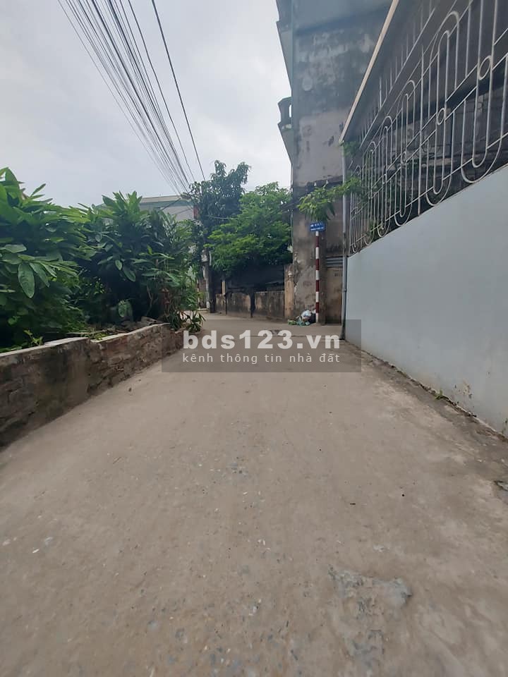 BÀN ĐẤT PHÚC LỢI - LONG BIÊN!DT:35m2.Giá 1.85tỶ
