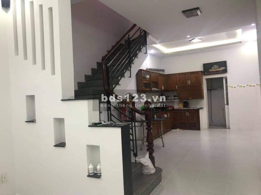 Nhà đẹp 4 tầng kiên cố, cạnh ngân hàng ACB Tây Thạnh. 6,35 tỷ