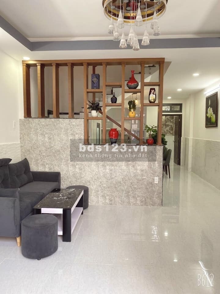 Trung tâm Bình Thạnh giá chỉ 3,8 tỷ DT68m2 nhà 2 lầu bán gấp