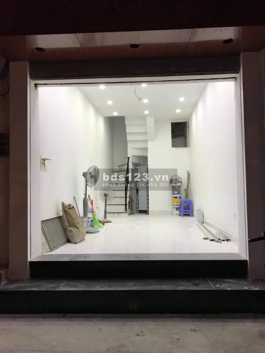 Cho thuê cửa hàng ở Tô Hiến Thành, Hai Bà Trưng, Hà Nội