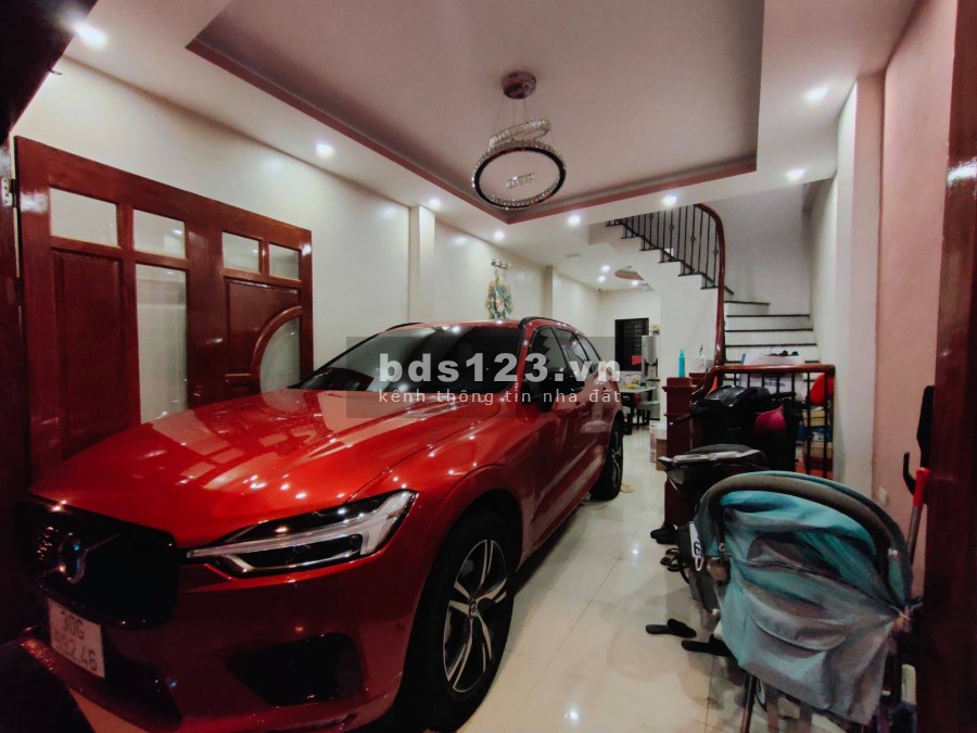 Bán nhà 72m2 phố Lâm Hạ, phân lô oto tránh, kinh doanh, 9 tỷ, 0818962345