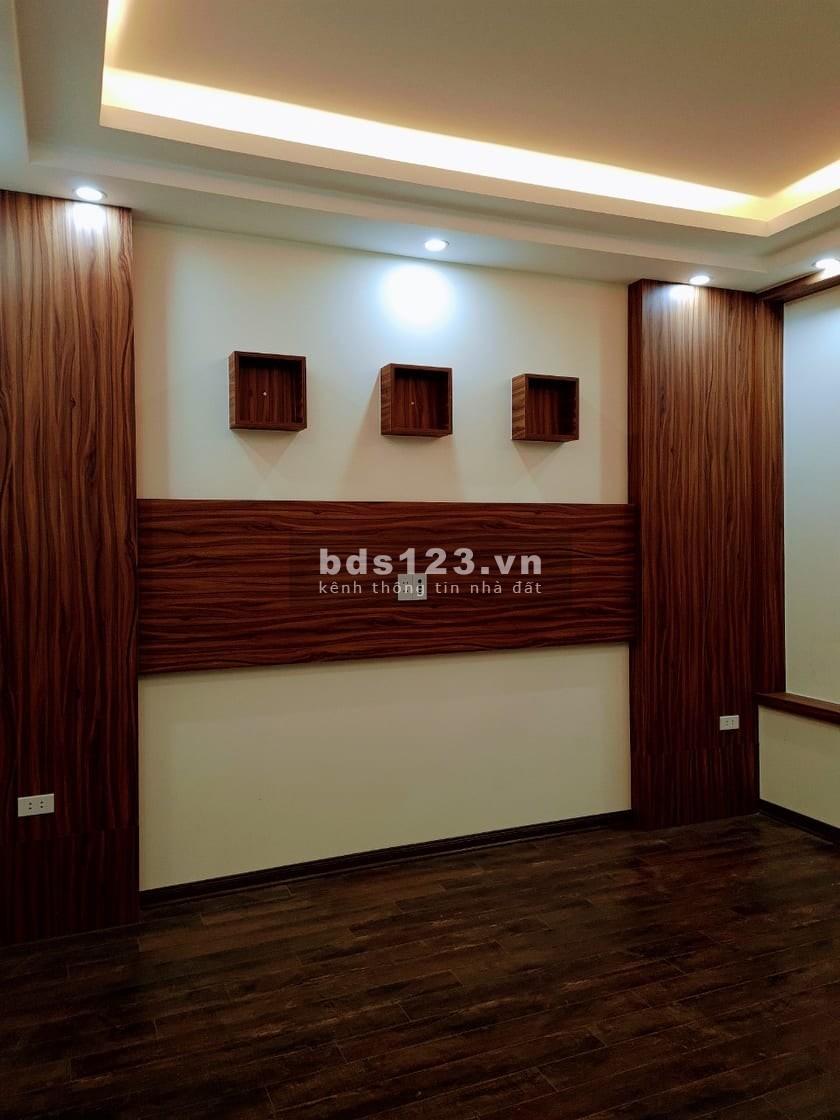 Chính chủ bán nhà Ngõ 42 Yên Hoà diện tích sử dụng 46m2, xây 5 tầng, mặt tiền 4m.