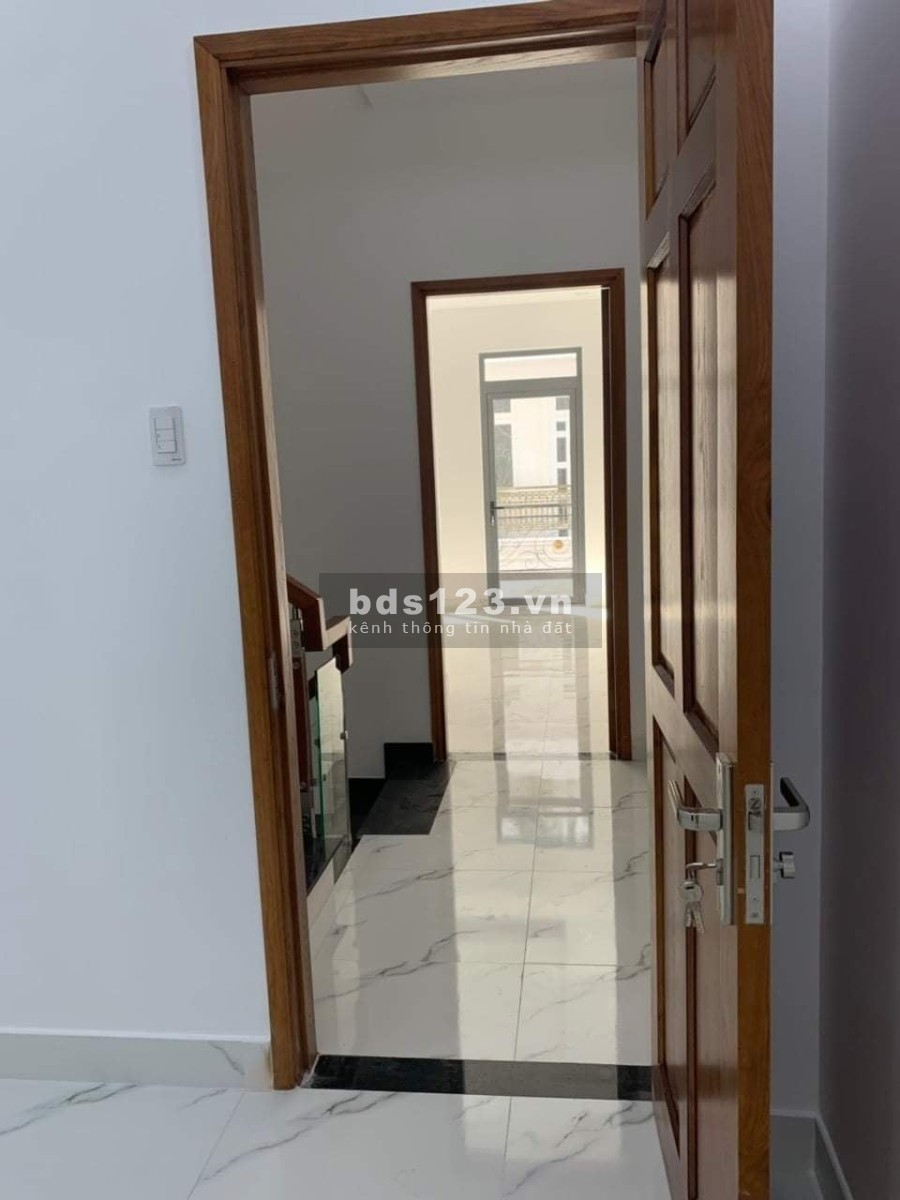 Bán Nhà Đường Đồng Đen -TB 76m2 -4 Tầng -HXH Giá Rẻ 8Tỷ 900.LH 0868838798