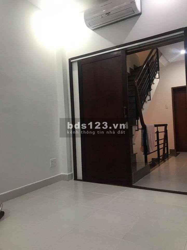Nhà đẹp 4 tầng kiên cố, cạnh ngân hàng ACB Tây Thạnh. 6,35 tỷ