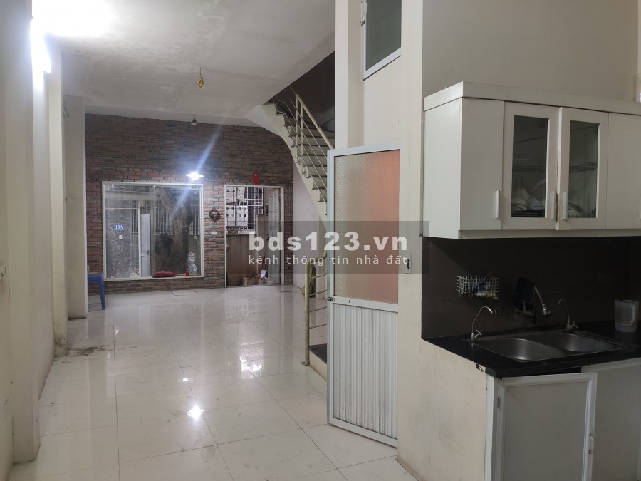 Bán nhà ngay gần hồ Mỗ Lao, dân xây 4T 70m2 MT 4,7m 4PN giá chỉ 4,2 tỷ Lh 0379283456